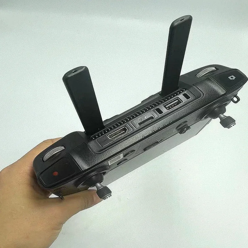 リモートコントローラー 26G のメモリ DJx Mavic - Power Tools Zoom のレビューと価格